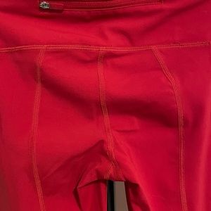 Red Lululemon crop leggings
